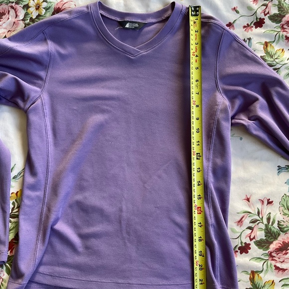 MEC Top - Picture 1 of 4